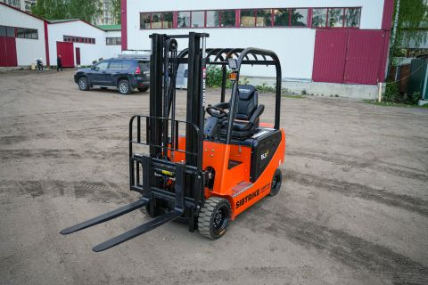Вилочный погрузчик Sibtrike SF4 Light 15.3LA 1500 кг