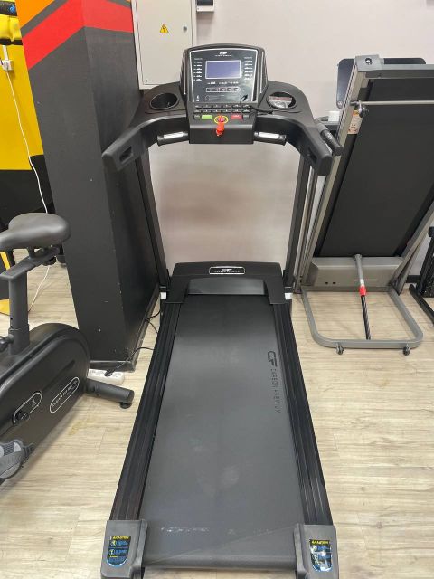 Беговая дорожка Carbon Premium World Runner T1
