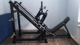 Жим ногами под углом 45 градусов Gymmaster AMV10